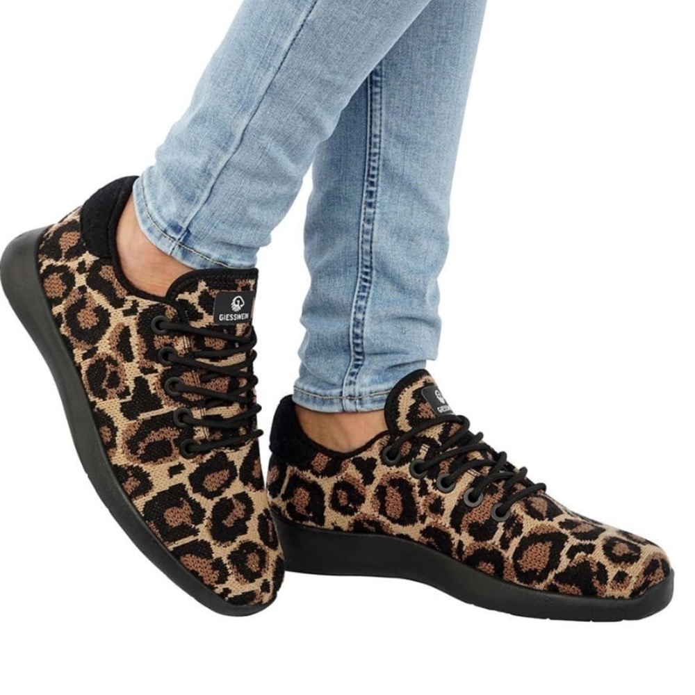 Giesswein Merino Wool Knit Lightweight Lace Up Leopard Animal Print Sneaker NWOB